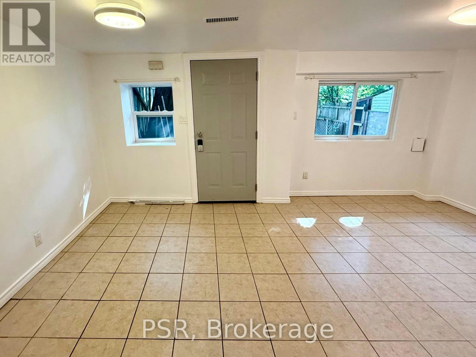 LOWER-191 Coxwell Avenue, Toronto, ON, M4L 3B4