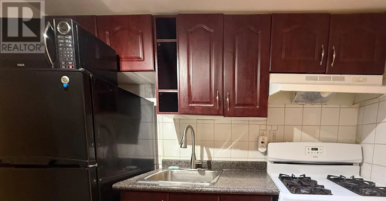 LOWER-191 Coxwell Avenue, Toronto, ON, M4L 3B4 - 5
