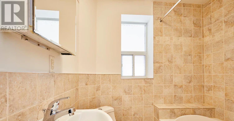 2ND FLOOR-927 Kingston Road, Toronto, ON, M4E 1S6 - 8