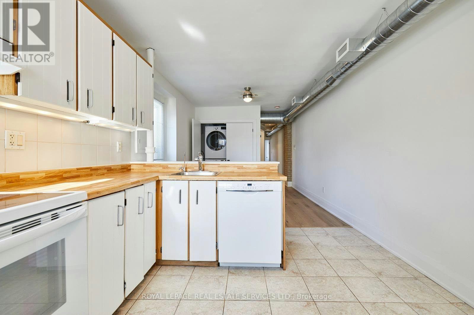 2ND FLOOR-927 Kingston Road, Toronto, ON, M4E 1S6 - 2