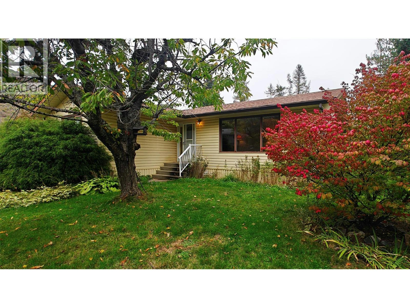 610 7th Avenue, Montrose, BC, V0G 1P0