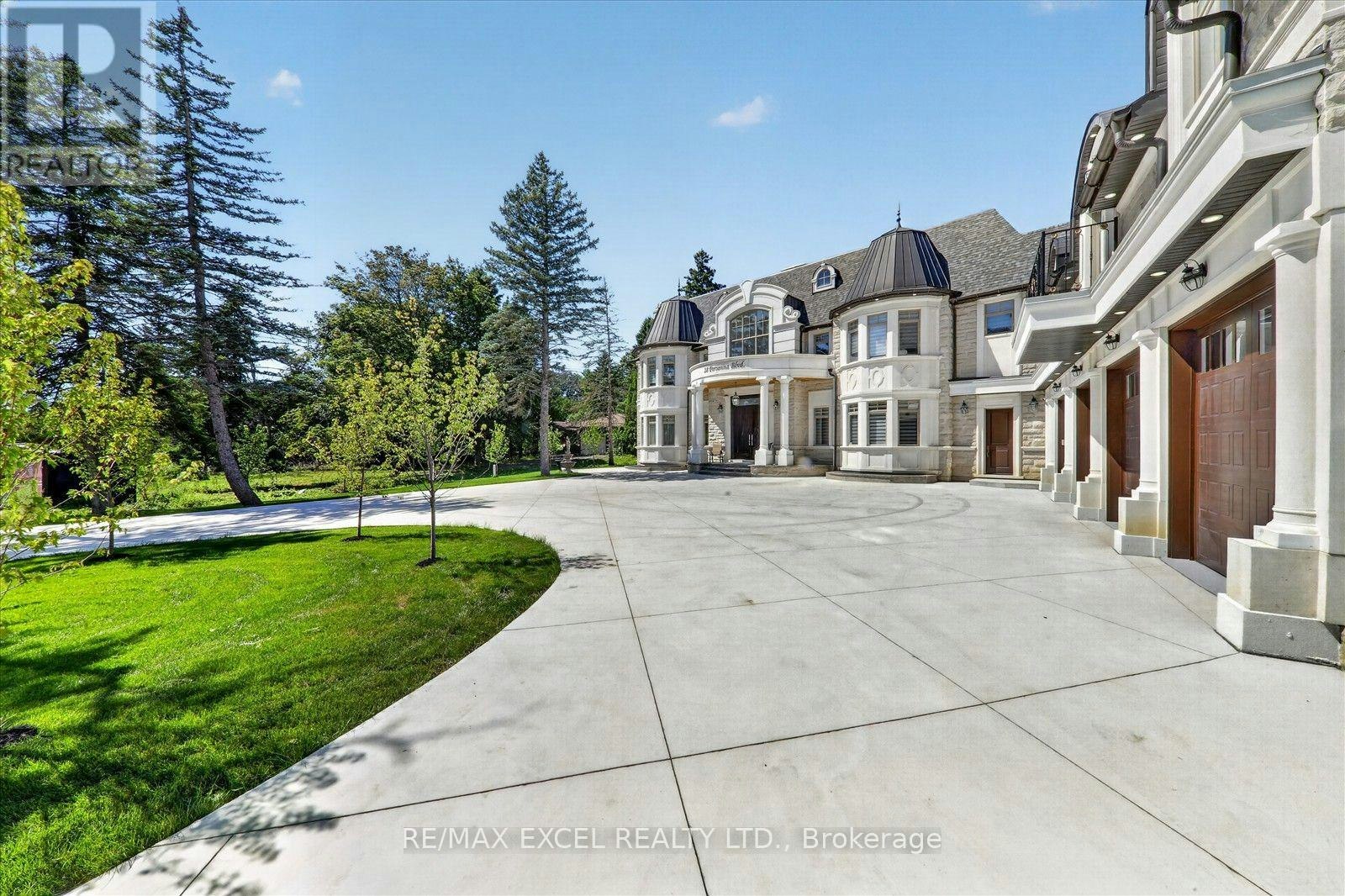 28 Personna Boulevard, Markham, ON, L6C 1E9 - 4