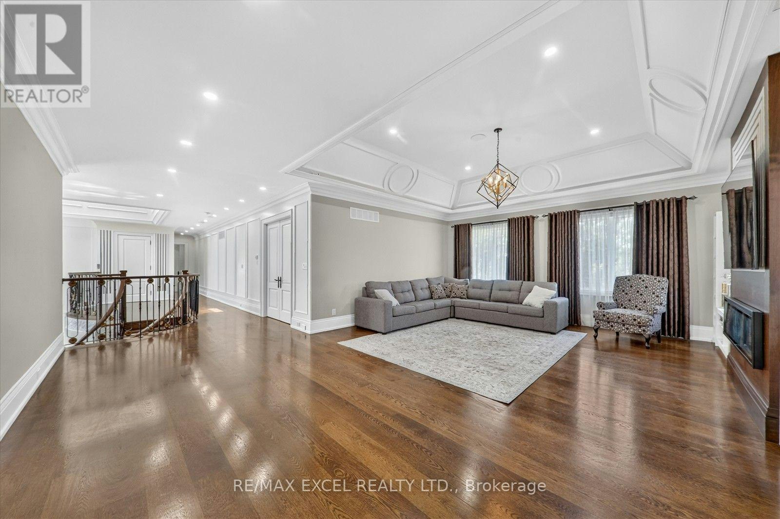 28 Personna Boulevard, Markham, ON, L6C 1E9 - 28