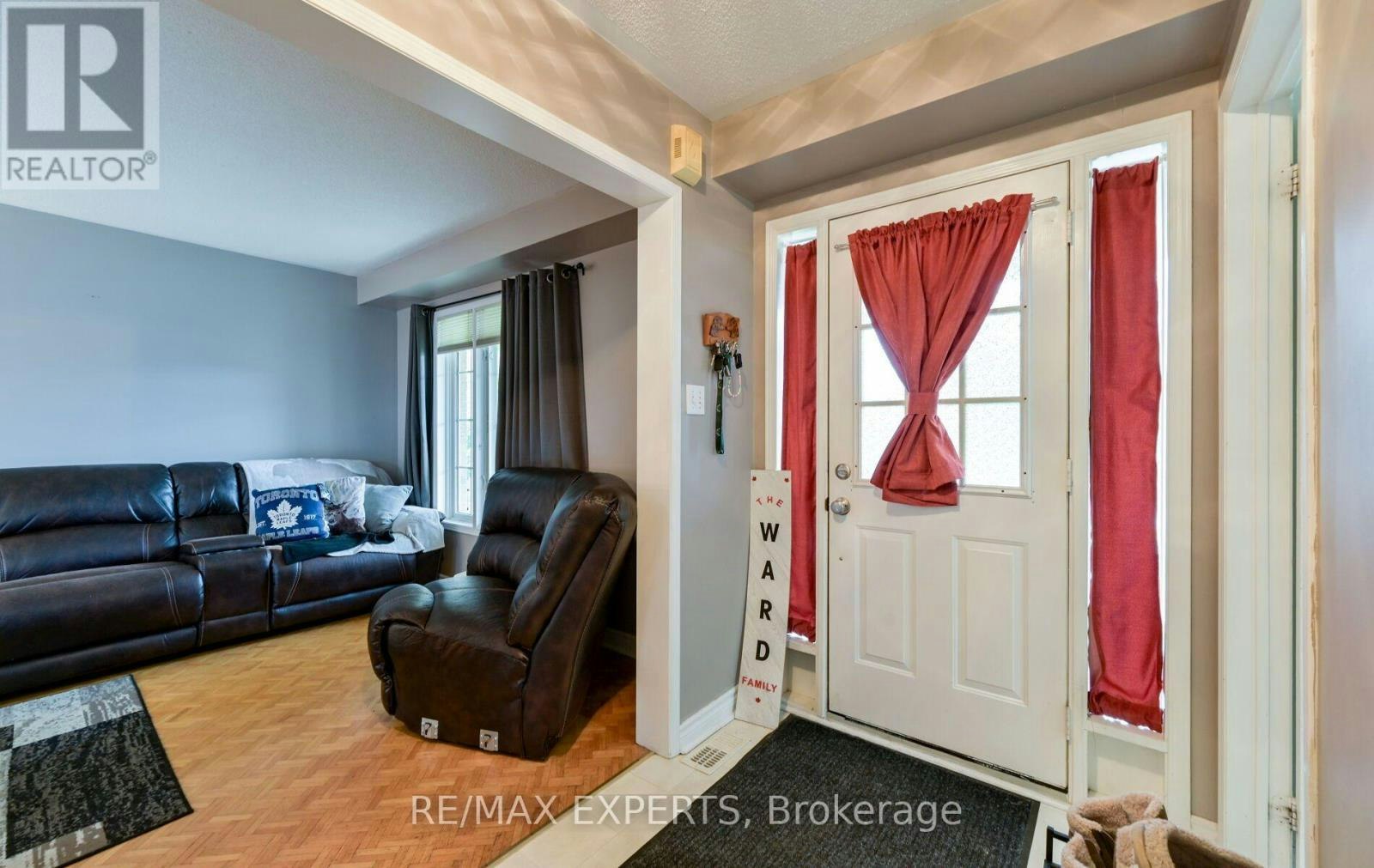 60 Darling Crescent, New Tecumseth, ON, L9R 1P4 - 6