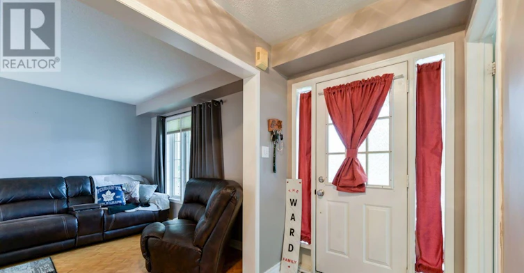 60 Darling Crescent, New Tecumseth, ON, L9R 1P4 - 6