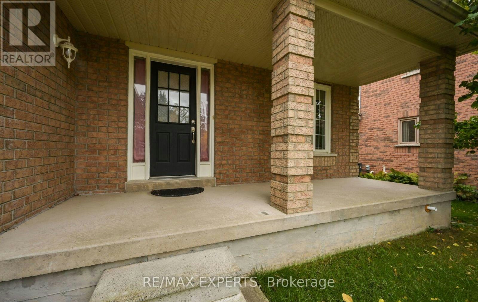 60 Darling Crescent, New Tecumseth, ON, L9R 1P4 - 4
