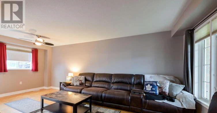 60 Darling Crescent, New Tecumseth, ON, L9R 1P4 - 8