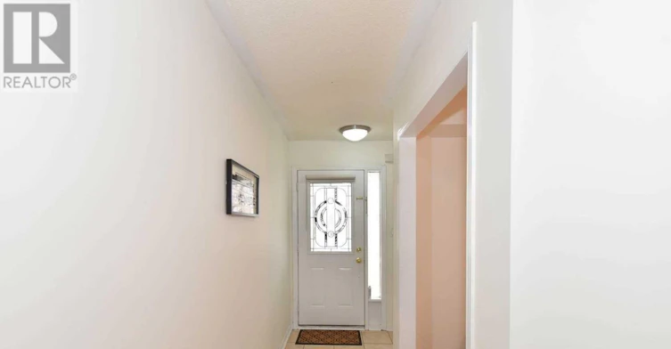 22 Quailvalley Drive, Brampton, ON, L6R 0N4 - 2
