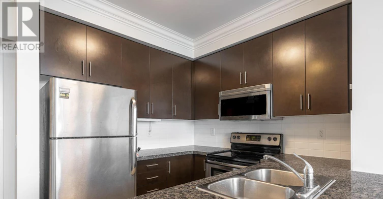 PH2-3 Michael Power Place, Toronto, ON, M9A 0A2 - 9