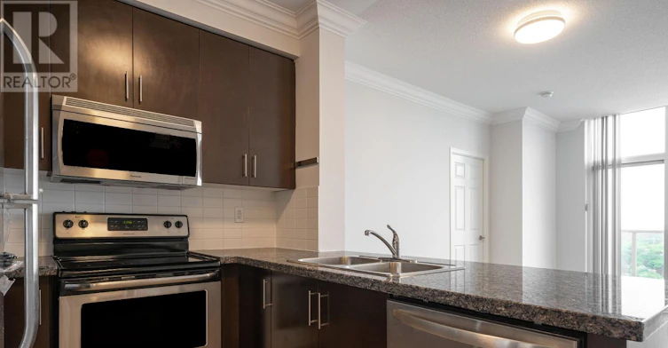 PH2-3 Michael Power Place, Toronto, ON, M9A 0A2 - 8