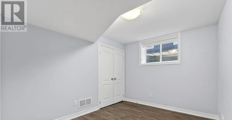 14 Lamb (Lower Level Crescent, Thorold, ON, L2V 0G8 - 25