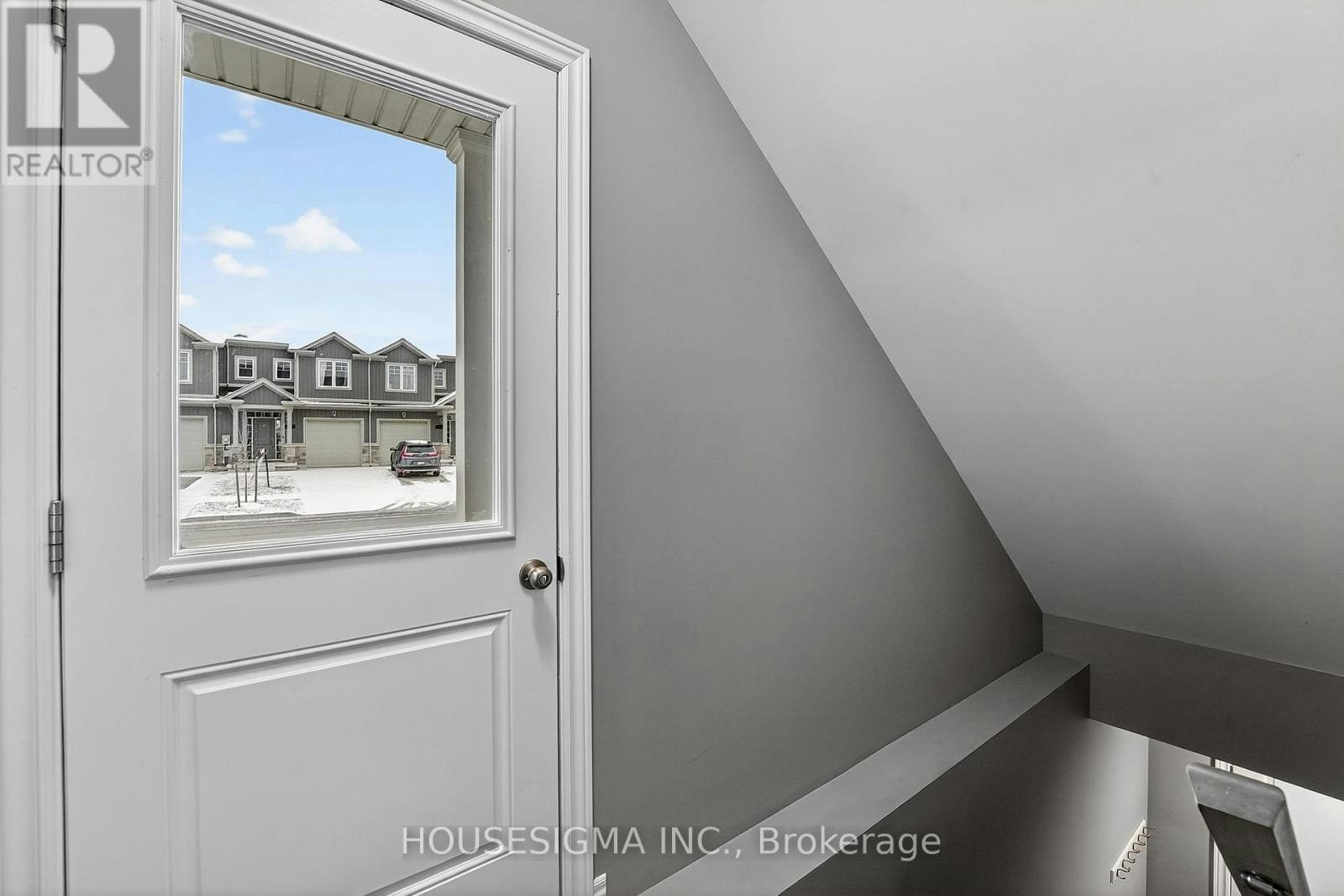 14 Lamb (Lower Level Crescent, Thorold, ON, L2V 0G8 - 5