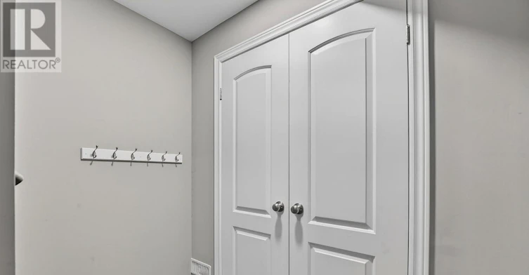 14 Lamb (Lower Level Crescent, Thorold, ON, L2V 0G8 - 9