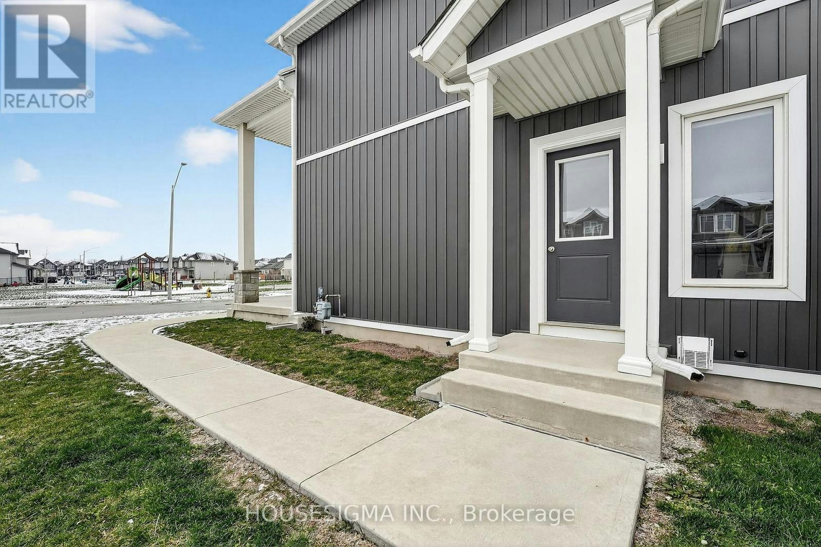 14 Lamb (Lower Level Crescent, Thorold, ON, L2V 0G8 - 2