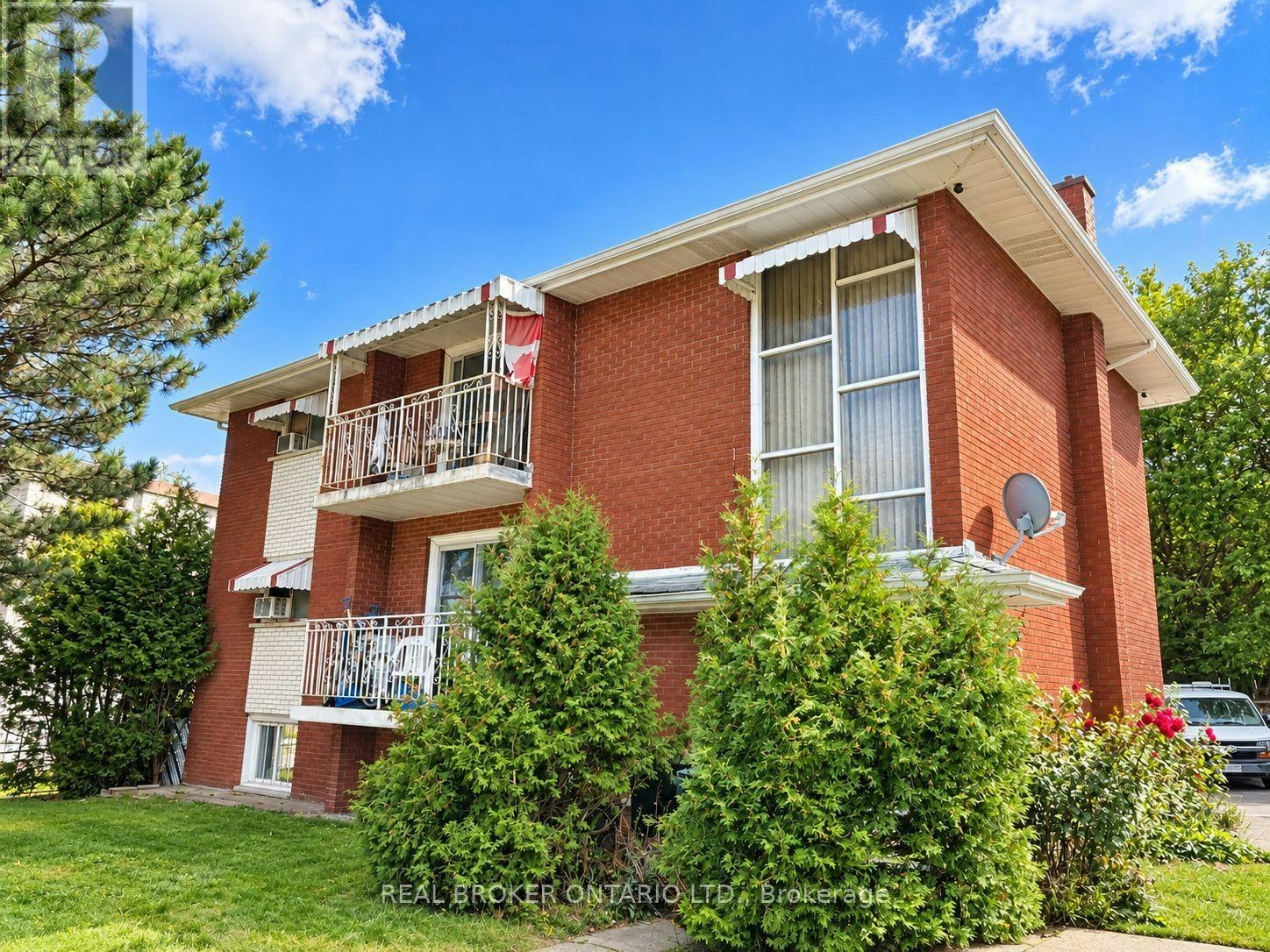 C-93 Brybeck Crescent, Kitchener, ON, N2M 2C5