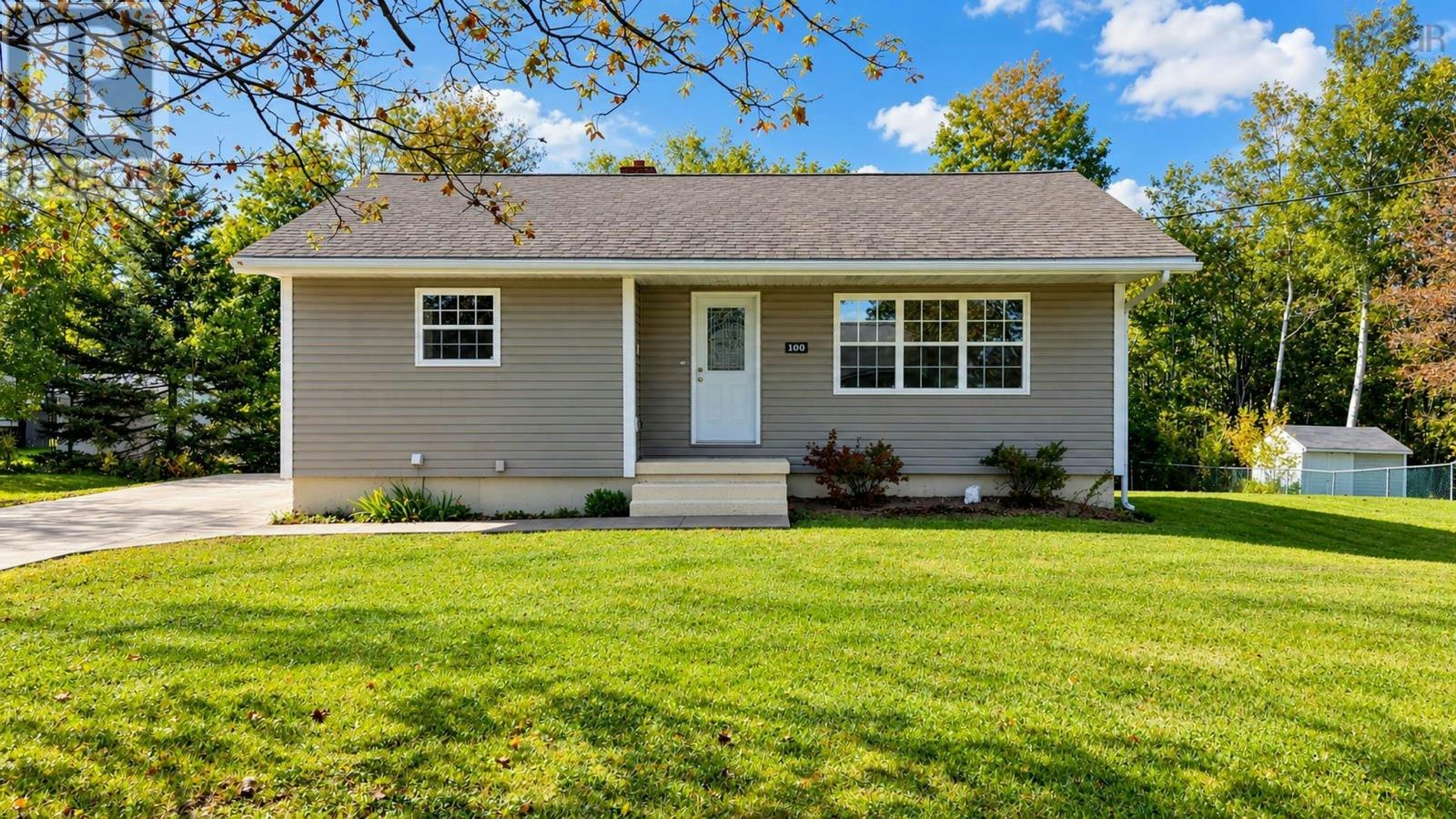 100 High Street, Stellarton, NS, B0K 1S0