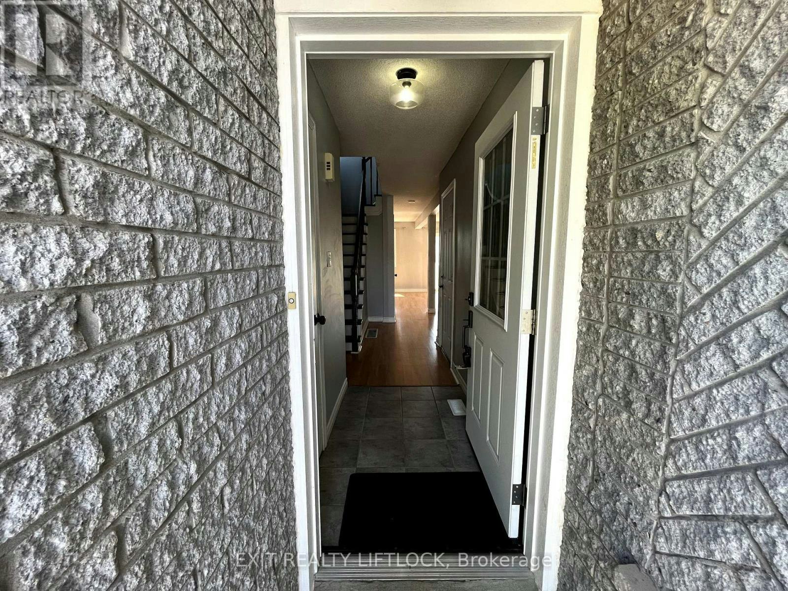 722 Trailview Drive, Peterborough, ON, K9J 8P2 - 2