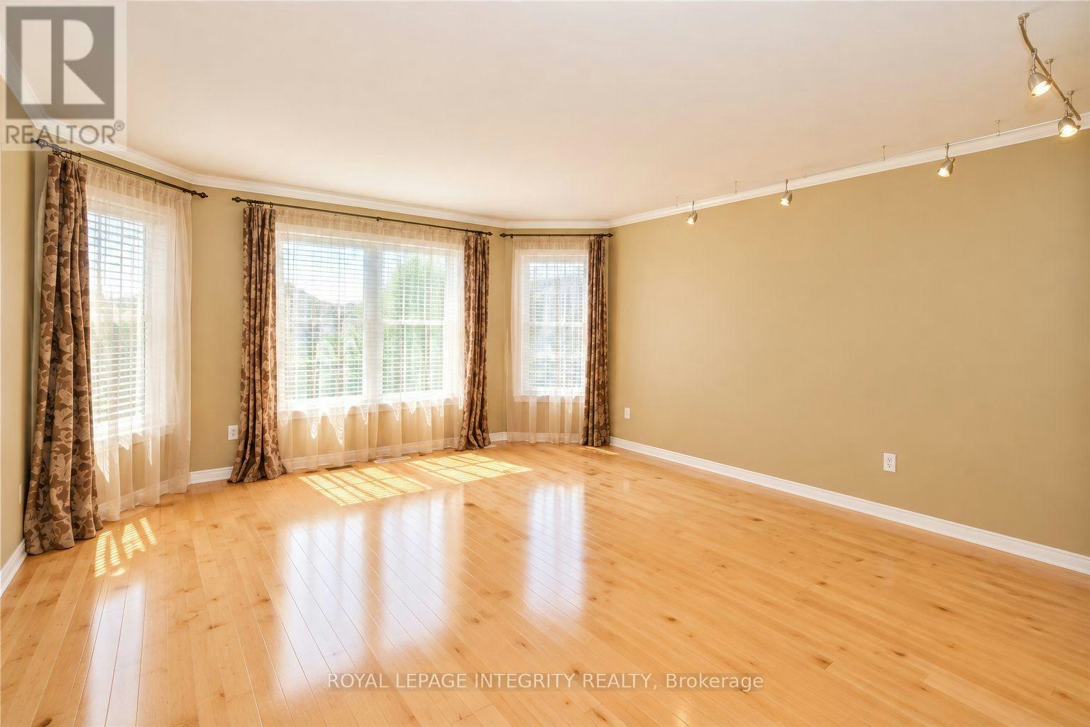 133 Shady Grove Street, Ottawa, ON, K2G 6Z5 - 3
