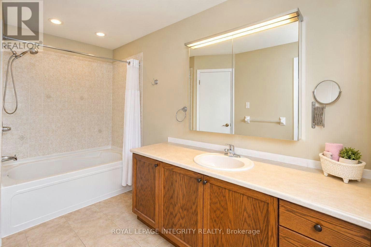 133 Shady Grove Street, Ottawa, ON, K2G 6Z5 - 12