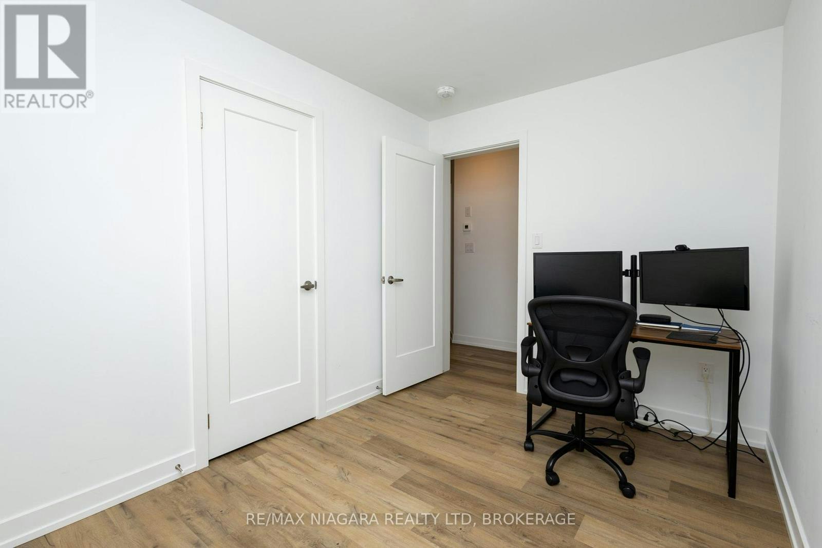 4263 Fourth Avenue, Niagara Falls, ON, L2E 0C2 - 12