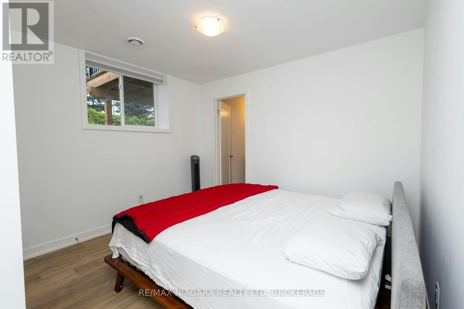 4263 Fourth Avenue, Niagara Falls, ON, L2E 0C2 - 13