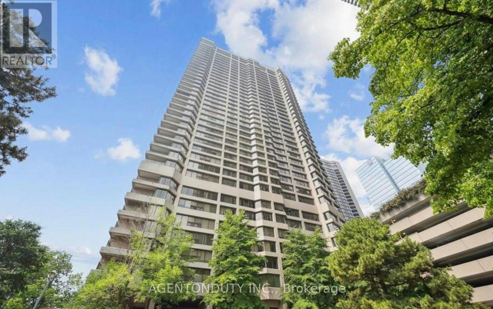 1605-65 Harbour Square, Toronto, ON, M5J 2L4