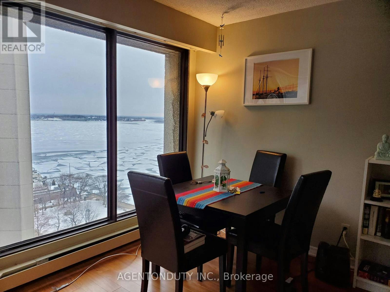 1605-65 Harbour Square, Toronto, ON, M5J 2L4 - 8