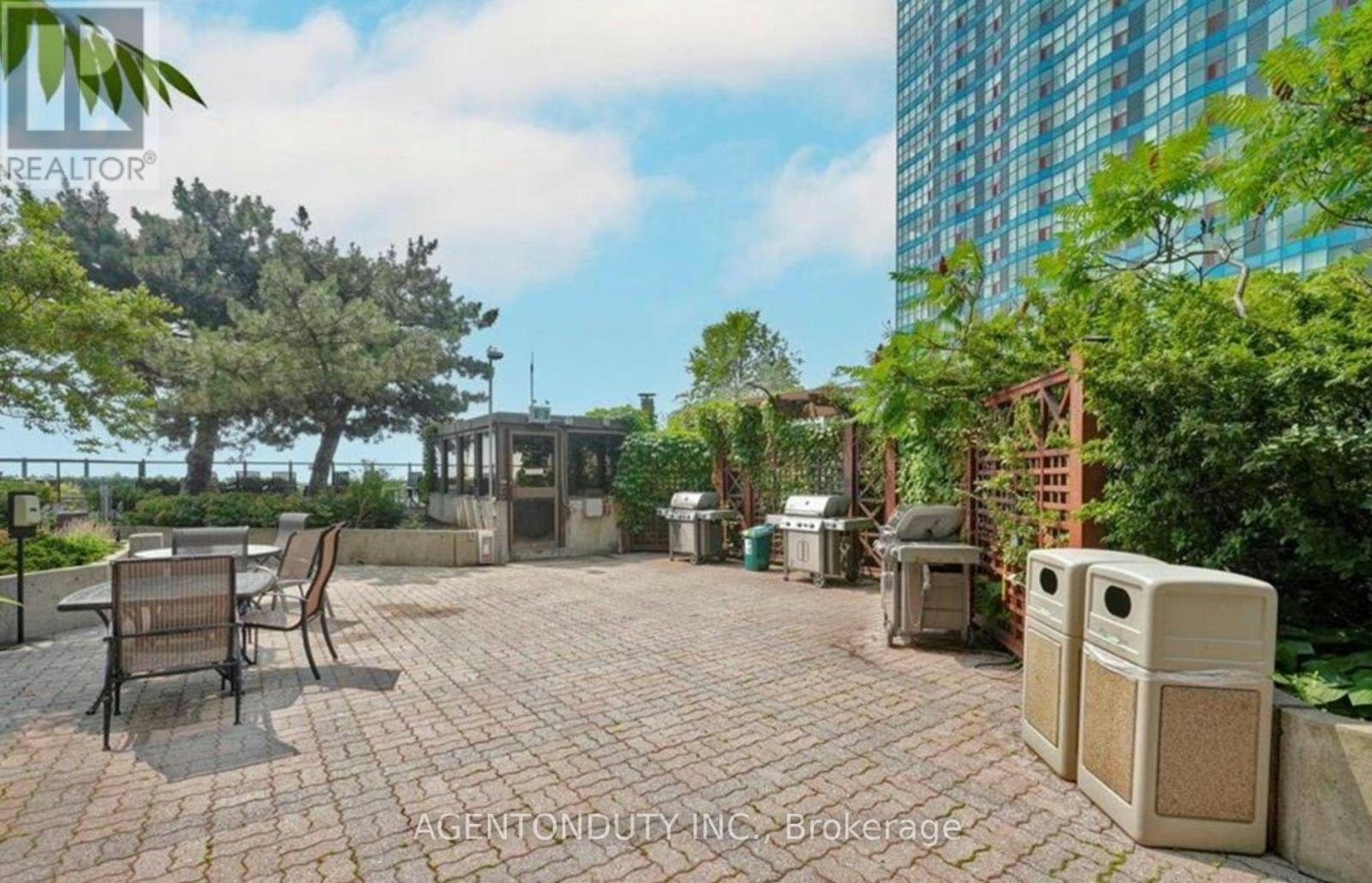 1605-65 Harbour Square, Toronto, ON, M5J 2L4 - 13