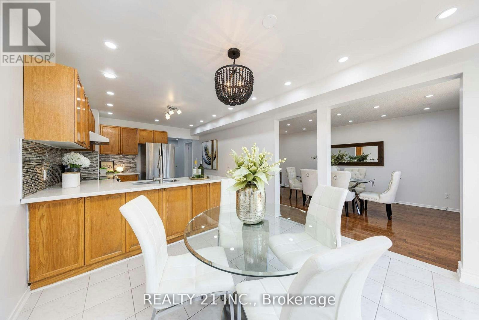 130 Morningview Trail, Toronto, ON, M1B 5L2 - 8