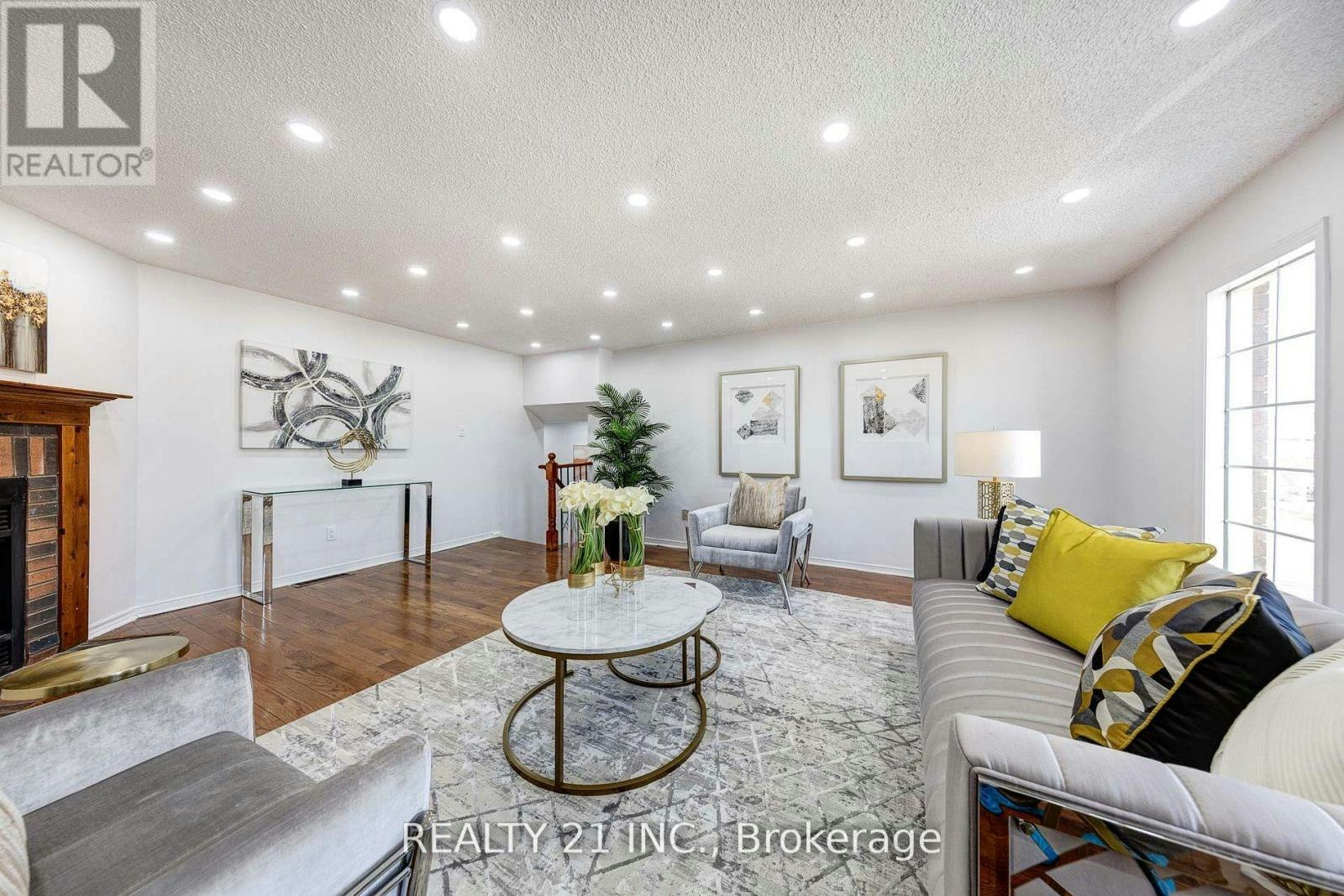 130 Morningview Trail, Toronto, ON, M1B 5L2 - 6