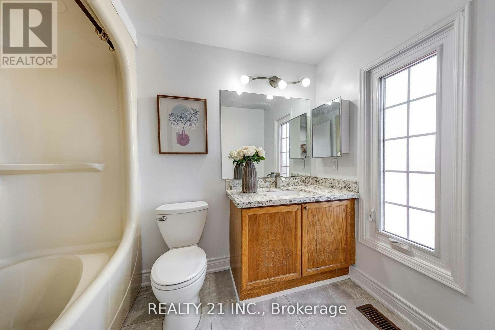 130 Morningview Trail, Toronto, ON, M1B 5L2 - 18
