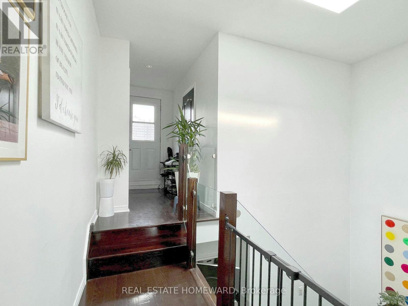 287 Kingswood Road, Toronto, ON, M4E 3N8 - 19
