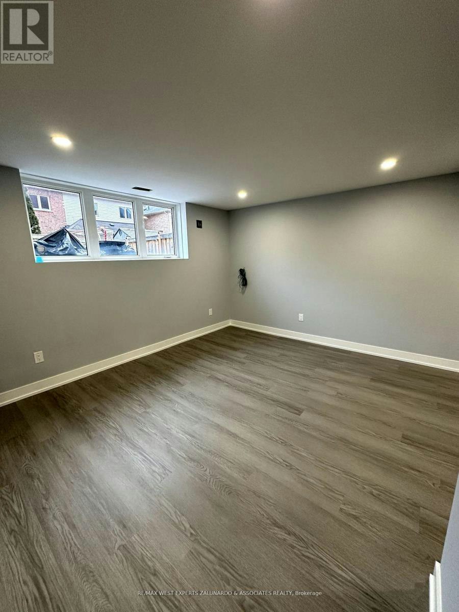 52 Herefordshire Crescent, East Gwillimbury, ON, L9N 0B7 - 31