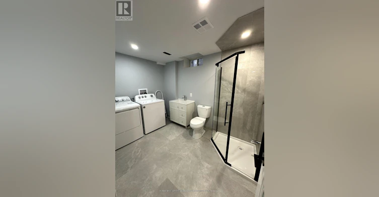 52 Herefordshire Crescent, East Gwillimbury, ON, L9N 0B7 - 20