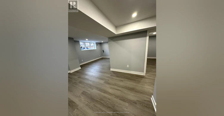 52 Herefordshire Crescent, East Gwillimbury, ON, L9N 0B7 - 29