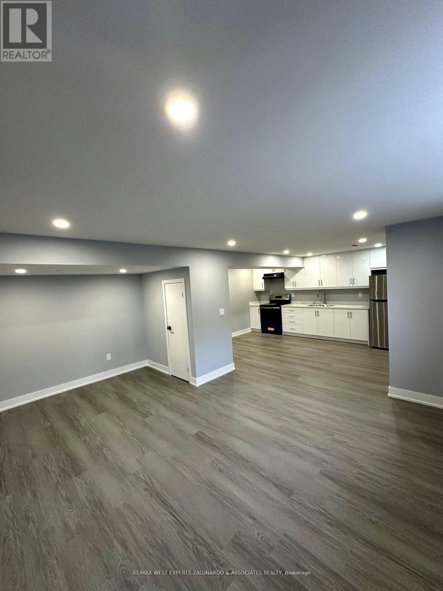 52 Herefordshire Crescent, East Gwillimbury, ON, L9N 0B7 - 5
