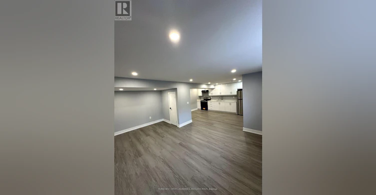 52 Herefordshire Crescent, East Gwillimbury, ON, L9N 0B7 - 5