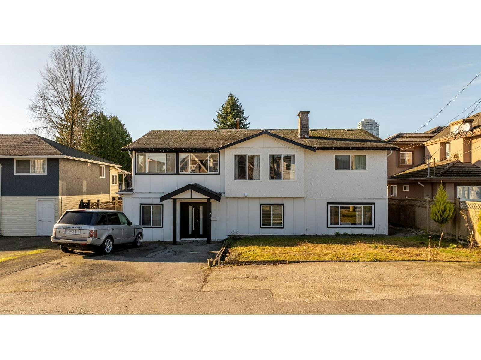 7923 122a Street, Surrey, BC, V3W 3T4