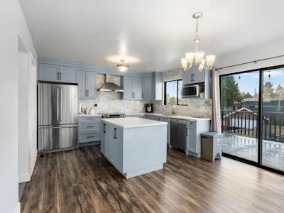 7923 122a Street - 5