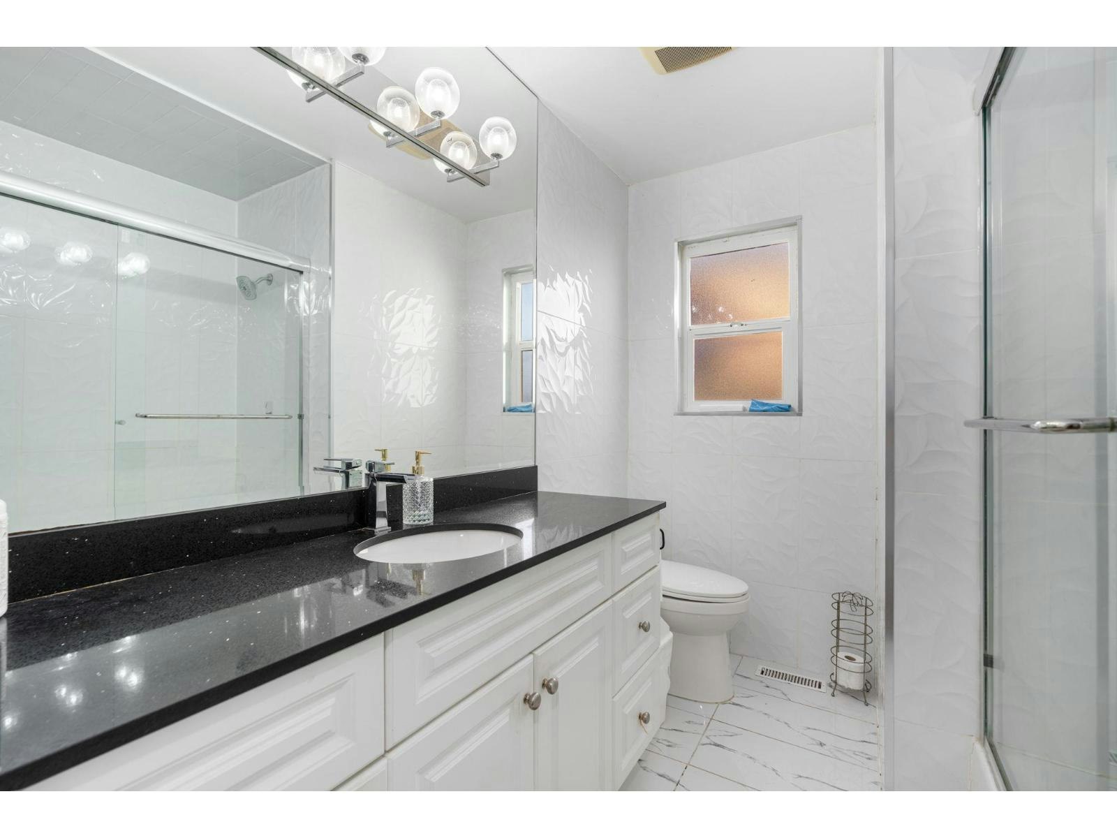 7923 122a Street, Surrey, BC, V3W 3T4 - 11