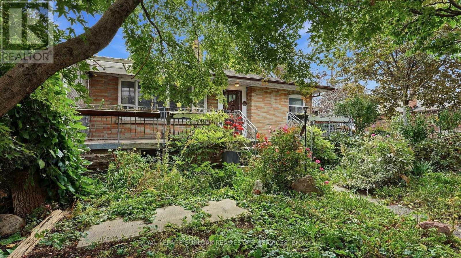 57 Lambton Avenue, Toronto, ON, M6N 2S3