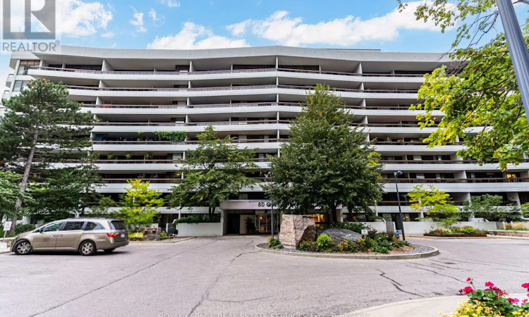 202-80 Quebec Avenue