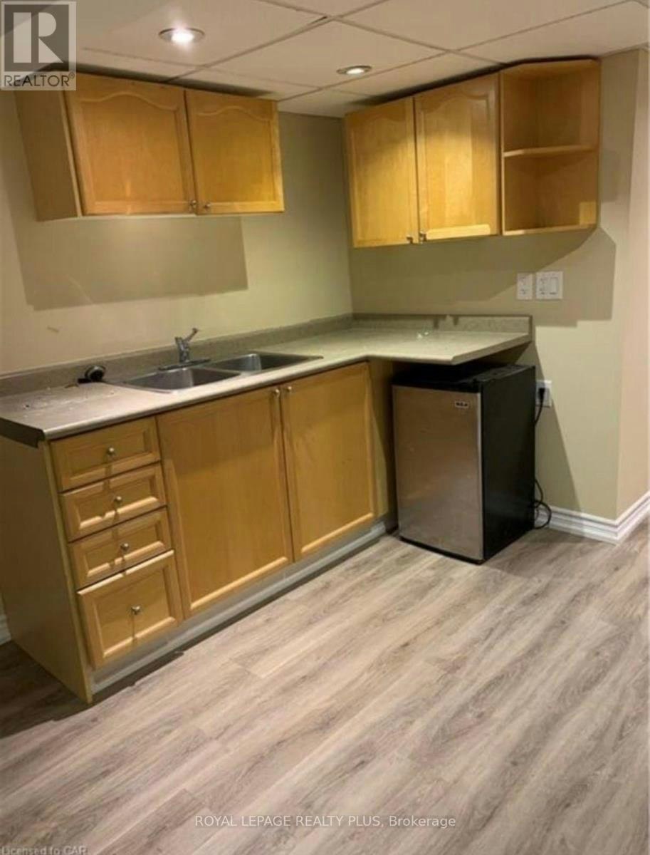 B-9 York Street, Kitchener, ON, N2G 1S9 - 13