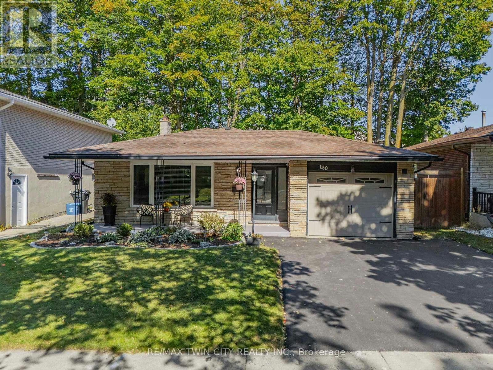 150 Coach Hill Drive, Kitchener, ON, N2E 1P4