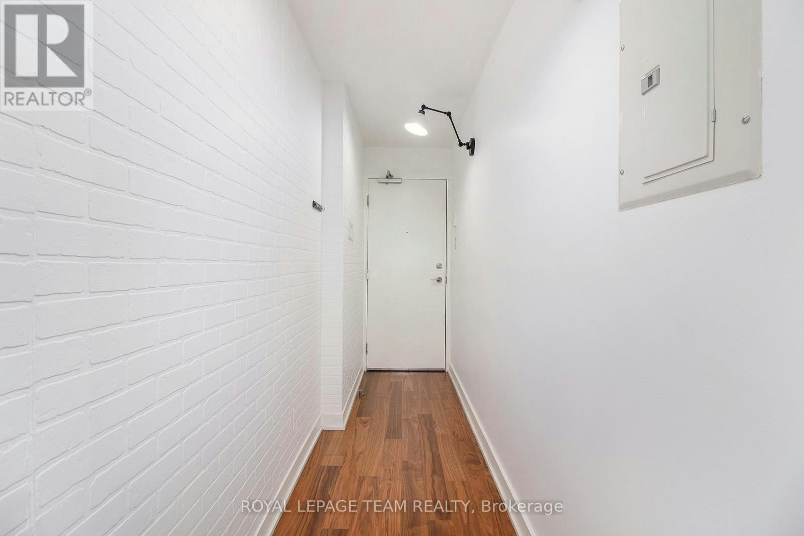 201-354 Gladstone Avenue, Ottawa, ON, K2P 0R4 - 5