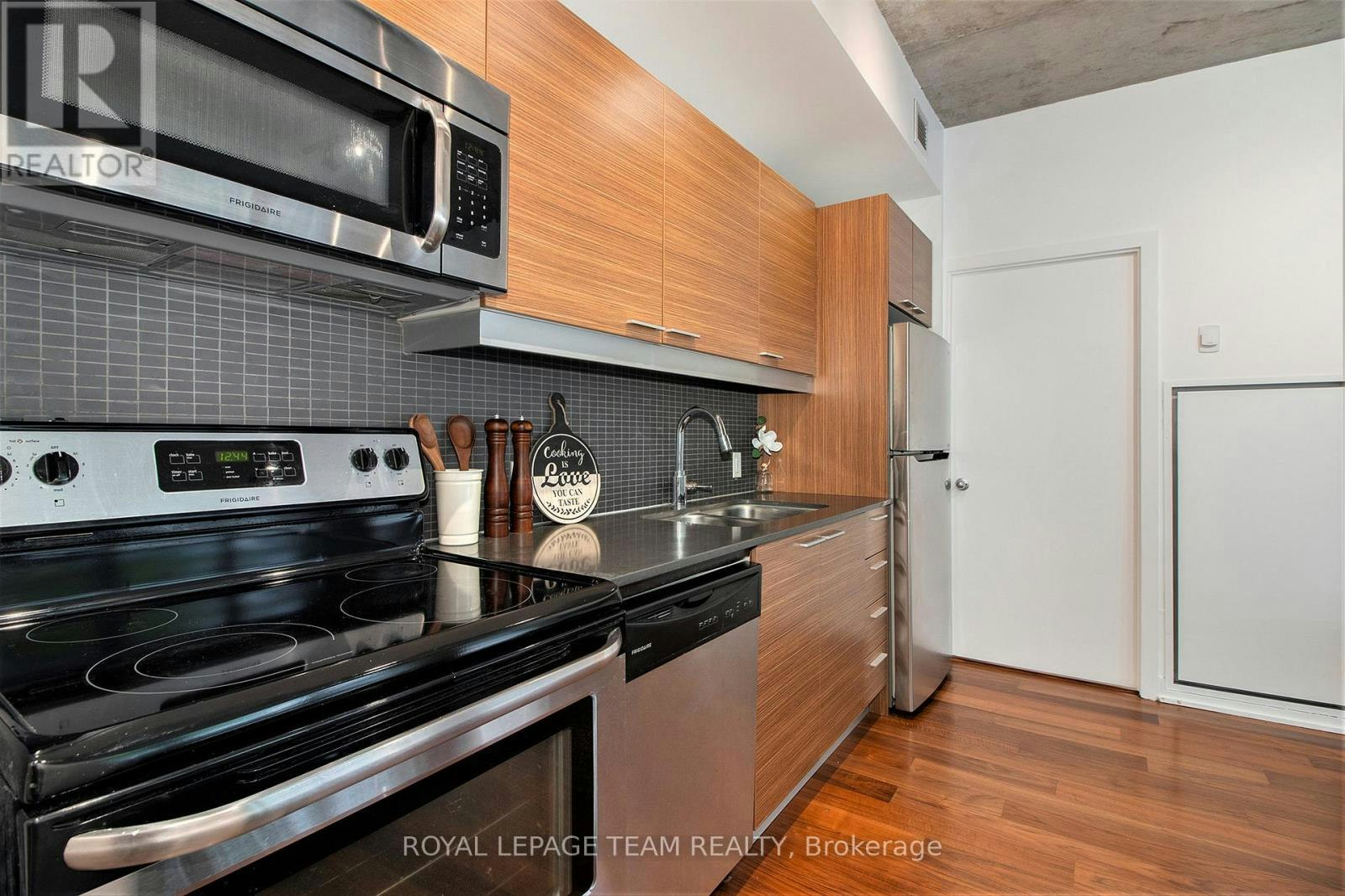 201-354 Gladstone Avenue, Ottawa, ON, K2P 0R4 - 14