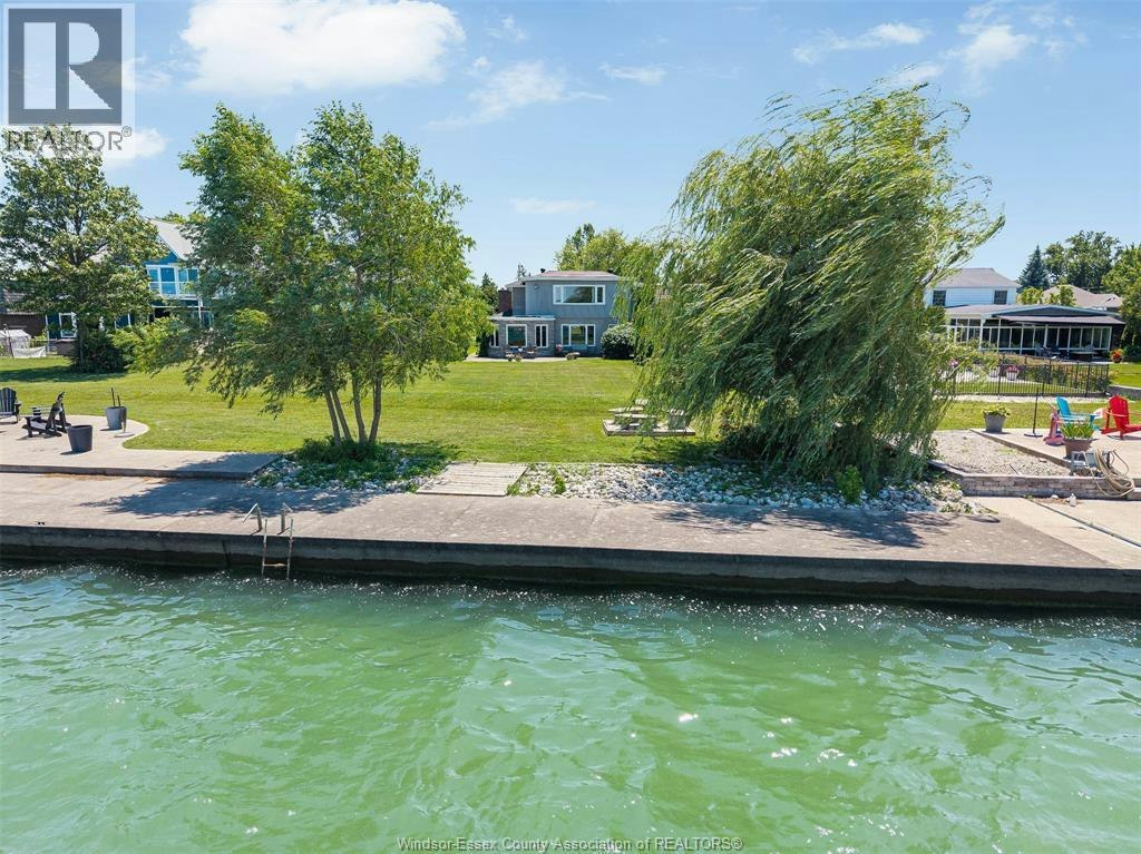 11830 Riverside Drive East, Windsor, ON, N8P 1A6