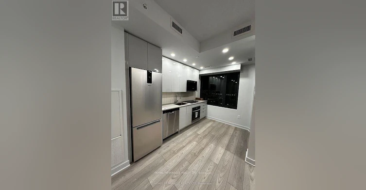 1409-2920 7 Highway, Vaughan, ON, L4K 0P4