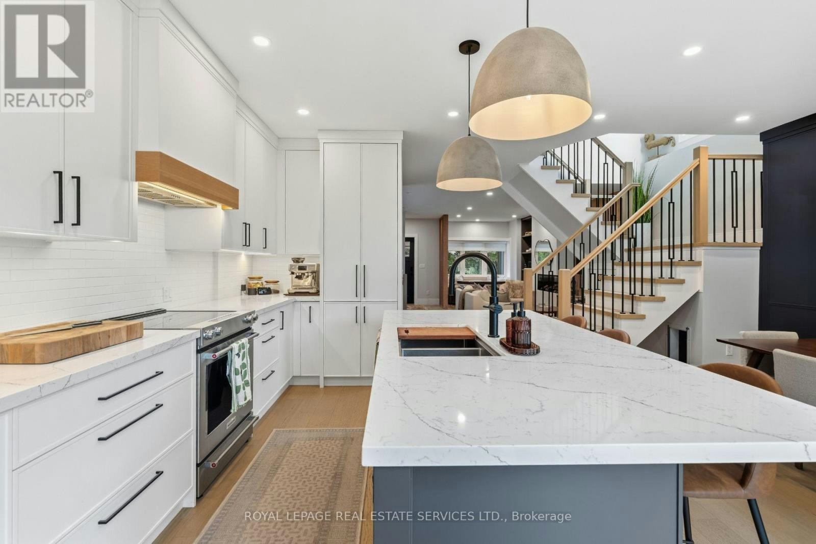 865 Windermere Avenue, Toronto, ON, M6S 3M8 - 14