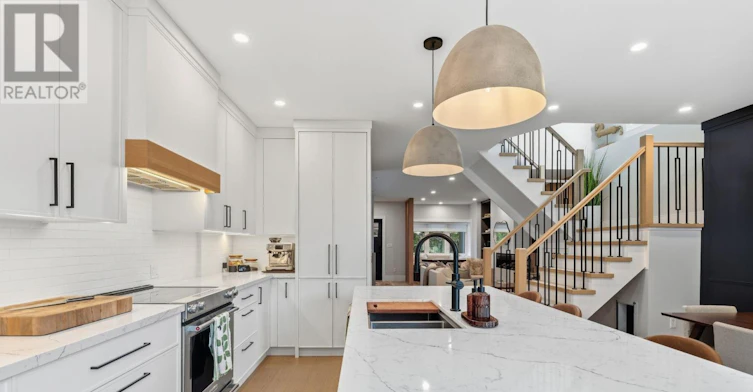 865 Windermere Avenue, Toronto, ON, M6S 3M8 - 14